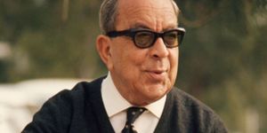 Dr. Küçük anılıyor