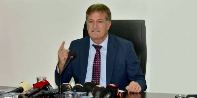 Arıklı hükümetten çekilmek için yetki isteyecek