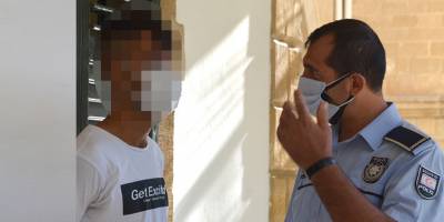 Park halindeki araçtan telefon ve para çaldı: 3 gün tutukluluk