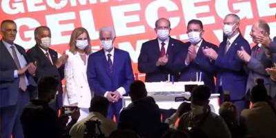 ‘Bağımsız’ vekillere UBP rozeti, ‘Bağımsız’ Cumhurbaşkanı’ndan UBP’ye birlik çağrısı