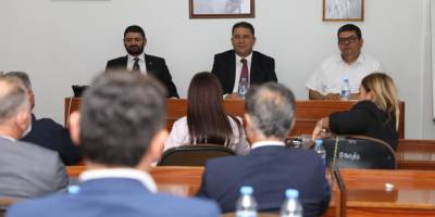 Saner, UBP Meclis Grubu'yla bir araya geldi