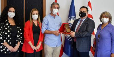 Özgür Sanat Tiyatro Ve Kültür Derneği’nden DAÜ’ye teşekkür