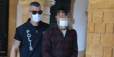 Ercan’dan hintkeneviri ile girmeye çalıştı, narkotik köpeğe yakalandı