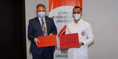 Eczacılar Birliği ile UKÜ arasında protokol imzalandı