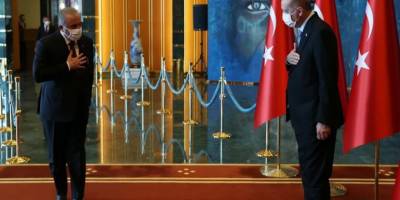 Türkiye'de de BÜYÜKELÇİLERE ambargo