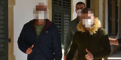 Kaçak yoldan güneye geçen zanlılar Beyarmudu polisine teslim oldu