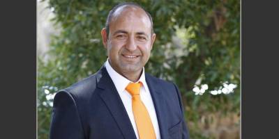 UBP’yi sarsan istifa: Cem Dana suçladı ve ayrıldı