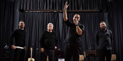 “Karanlıktan Aydınlığa Şiirler-Şarkılar”