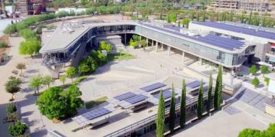 Kıbrıs Üniversitesi Rektörü Meclisi şantaj yapmakla suçladı