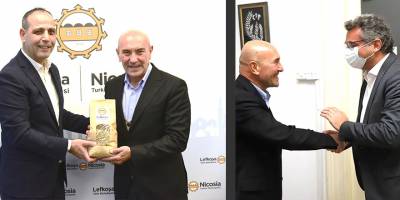 “Demokrasinin nefes boruları tıkandı, onları açmaya geldik”