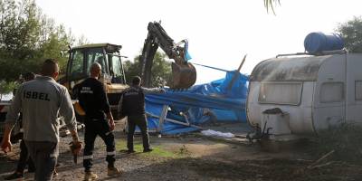 İskele’de karavanlar tahliye ediliyor