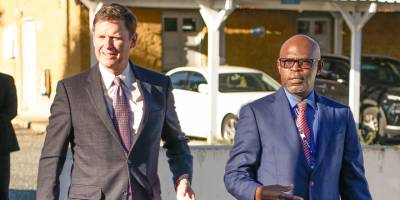 Stewart Kıbrıs'ta: Kalıcı barışı elde etme umuduyla geldim