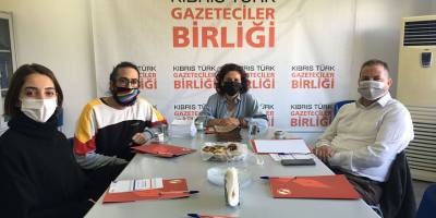 Kuir Kıbrıs Derneği'nden Gazeteciler Birliği'ne ziyaret
