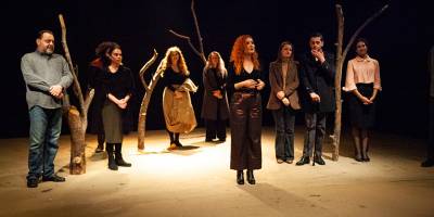 “Kapalı” kapılarını seyirciye açtı