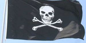 Kızıldeniz’de korsanlar gemi kaçırdı