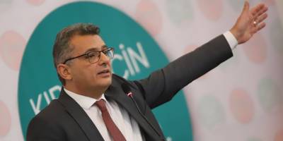 Erhürman: Belediyeleri çöp dahi toplayamayacak bir kaos ortamına sürüklüyorlar