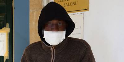 Sahte Dolarlar ile döviz bürosunda yakalandı