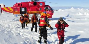 Bir ay sonra karaya ayak bastılar