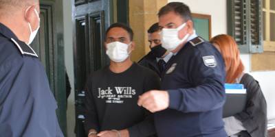 Başkasının kimliğine büründü, 7 ay hapis aldı