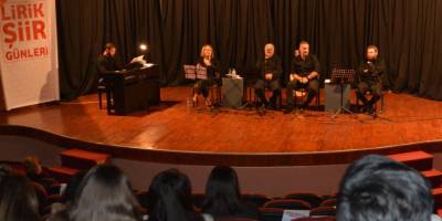 Lefkoşa’dan şiirler ve şarkılar yankılandı