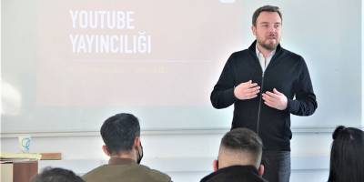 Gazeteci Kuleli DAÜ’de Youtube Semineri verdi