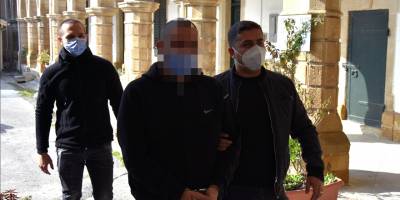 Ateşli silah tasarrufuna tutuksuz yargılama