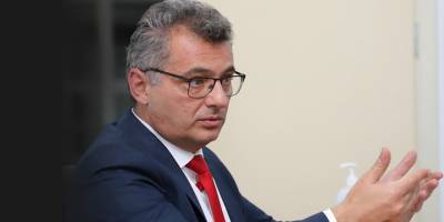 Erhürman: Bu arkadaşlar burada olduğu sürece, sorunların çözülmesini kimse beklemesin