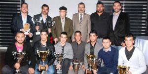 Güreşçiler ödüllendi