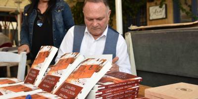 Gazeteci yazar Keser’in “Çamurda Politik Çalım” kitabı tanıtıldı