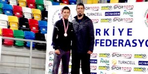 Turan Cenk şampiyon