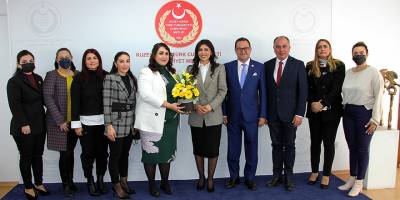 Özdenefe: Kadınların hayatın her alanında temsiliyeti artmalı