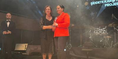 LTB “Şiddete Karşı Yan Yana” projesi, İzmir Yıldızları’nda ödüllendirildi