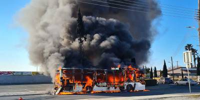 Larnaka’da öğrenciler ucuz kurtuldu