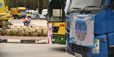 Belediyeler Meclis önündeki araçlarını çekti