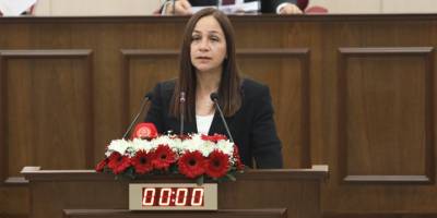 Çolakoğlu: “Burslar 4 ay geriden ödeniyor”