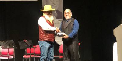 Derman Atik'e tiyatro dalında “En İyi Yönetmen” ödülü