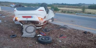 Orta refüje çarparak takla attı: 4 yaralı