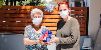 Mağusa’da İkinci Bahar Yaşam Kulübü Anneler Günü’nü unutmadı