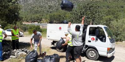 Boğaz Piknik Alanı'nda temizlik çalışması yapıldı