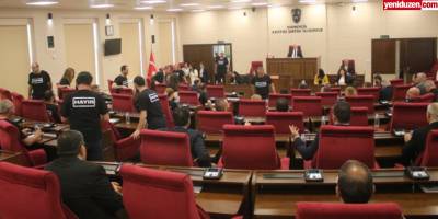 ÜstEl Hükümeti’ne 29 kabul, 20 ret