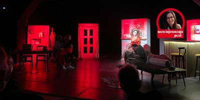 “Biz Size Hayranız” Oyunu: Bir 21.Yüzyıl Eleştirisi