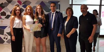 Genç Sanatçılar Resim Yarışması Sergisi açıldı