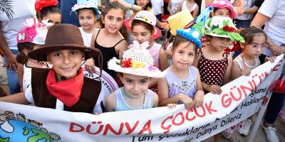 Gönyeli’de sokaklar çocuklarla şenlendi