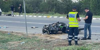 Güneyde motosikletler çarpıştı, 2 kişi hayatını kaybetti