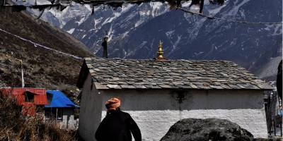 Nepal’de Beş Hafta: Anılar ve Düşünceler  Yüce Shiva ve Buda’nın Gözleri