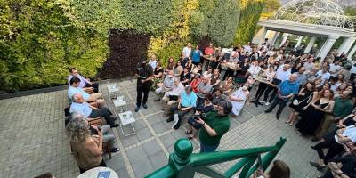 Anber Onar’ın kaleme aldığı “Bir Modern Geçmiş” tanıtıldı