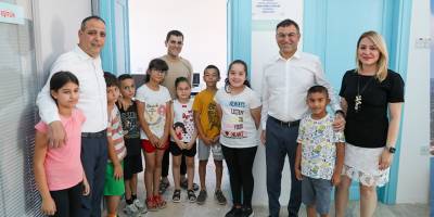 Robotik çalışmalarıyla geleceği şekillendiriyorlar