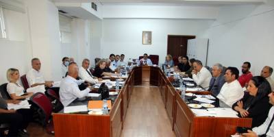 Komite, Belediyeler Değişiklik Yasa Tasarısını oylamaya başladı