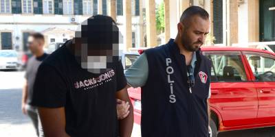 Polis: “Evinde satışa hazır 11 paket uyuşturucu tespit edildi”