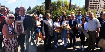 Saat 12’de Maraş’a giren İngiliz vatandaşına, Ersin Tatar’dan “hediye”